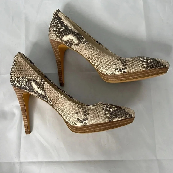 COACH Giovanna Platform Snake-skin Print Pumps Stacked Heels Tan Grey Size 7 - Picture 6 of 11